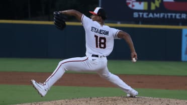 Sound familiar? O's top prospect Eyanson dazzles in first meeting with former club