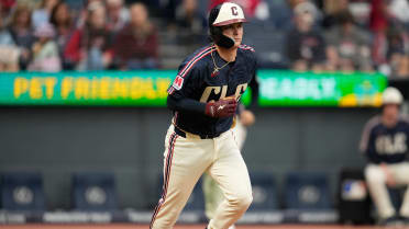 'Riding the wave': Ingle's parents watch as Top 100 prospect makes MLB debut