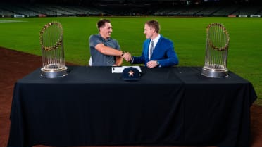 Astros officially ink top two Draft picks Hughes, Radel