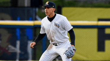 Yankees top prospect Lombard collects 3 more hits to continue impressive hot streak