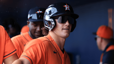Heads up in RF seats! Astros' 2025 first-rounder scorches first pro homer