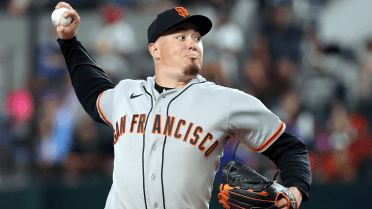 Tidwell makes most of first start with Giants as he fills one of rotation's vacancies