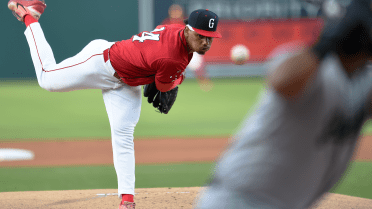 27 K's, 0 BB?! Red Sox No. 9 prospect continues dominant start to career