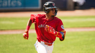 Arias jumps to No. 3 in overall rankings, then backs it up a with big night at the plate