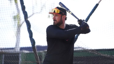 Eldridge more comfortable in second MLB spring camp
