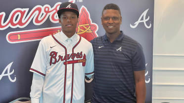 SS Manon headlines Braves' 2026 international signing class