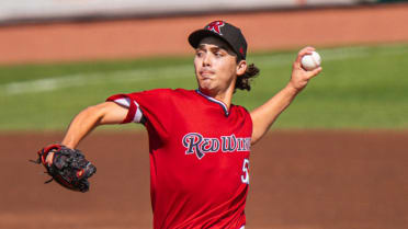 Alvarez set for first MLB start as rosters expand