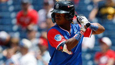 Brewers' Made goes yard in first winter league plate appearance at home in Dominican Republic
