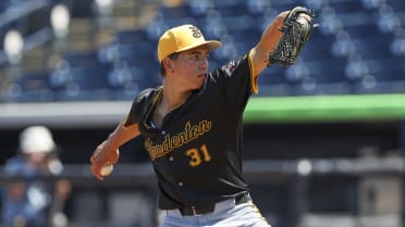 19 whiffs, 9 K's: Bucs' Hernandez continues to flash electric arsenal at Single-A