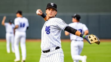 On his way: 2026 No. 1 Draft pick Cholowsky kicks off pro career at High-A