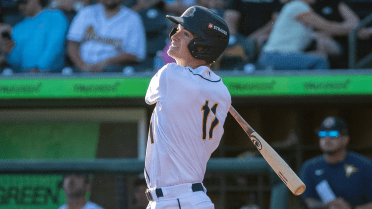 2025 2nd-rounder Flemming's hot bat fueling rapid rise in prospect rankings