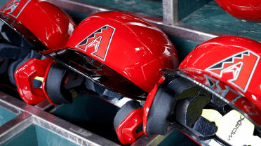 Two-way standout, a projected top pick in KBO Draft, signs with D-backs