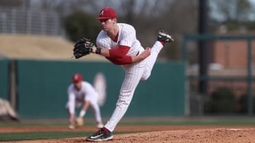 Twins land a highly recruited football lineman ... in MLB Draft?