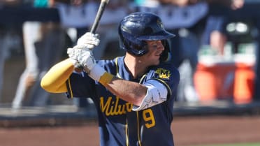 Touted SS prospect Pratt near 8-year deal with Brewers (report)