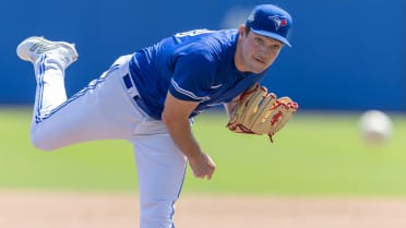 Blue Jays plan to call up top prospect Yesavage (source)