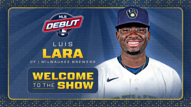Brewers' Lara brings elite glove, breakout bat to Majors