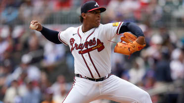 Braves option spring standout Fuentes to stretch out as starter
