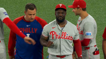 Adolis on 60-day IL; new OF Hill, prospect Rincones join Phillies