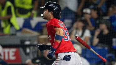 Mayer (5 RBIs) right at home in 'super electric' environment in Mexico