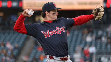 Boston's Triple-A affiliate throws birthday bash for Roman Anthony