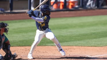 Brewers, No. 5 prospect Lara agree to 7-year contract (source)