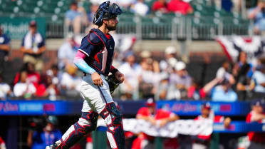 Marlins add top catching prospect Mack to 40-man roster