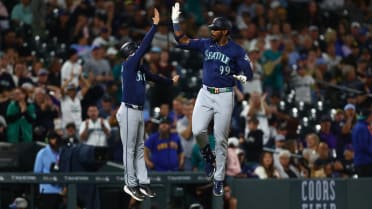 Has it landed yet? Montes' moonshot sends Mariners to victory