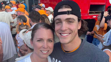 'She does anything and everything': Dollander's special connection with Mom