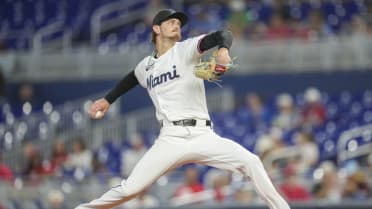 'He's got a good arm': Mazur posts solid effort in Miami debut