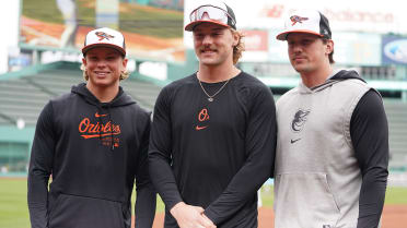 'We're all smiles today': O's excited to welcome new teammate Holliday