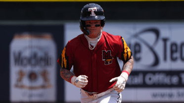 Tigers' top prospect Clark shows off pop at Triple-A with two VERY different homers
