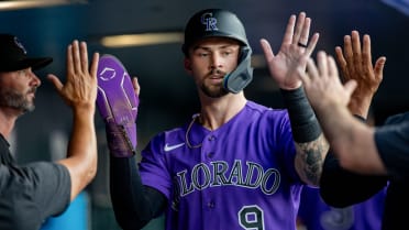Rockies acquire pair of prospects from White Sox for Doyle