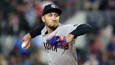 22-year-old Rodríguez limits damage for Yanks in debut
