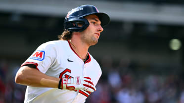 DeLauter hitting again in BP, optimistic about return next week