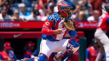 Reds' top prospect Duno having no trouble with promotion to Double-A
