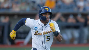One way to kick off College World Series? Steal home!
