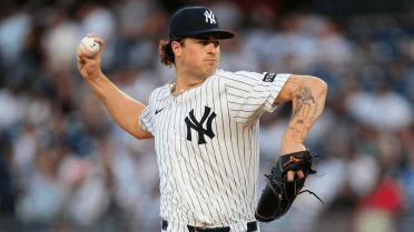 Schlittler earns win, exits to standing ovation in MLB debut for Yanks