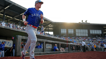 Twins expected to call up No. 15 overall prospect Walker Jenkins (source)