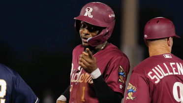 Top prospect Walcott steals the spotlight during Seager's Double-A rehab