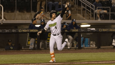 Giants' 2025 first-rounder enjoys banner week as first pro ball anniversary nears