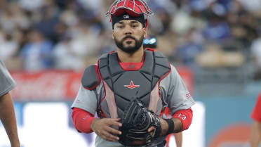 Cards call up catching prospect Bernal amid flurry of moves
