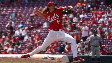 Lowder provides exciting glimpse of future in Reds' shutout win