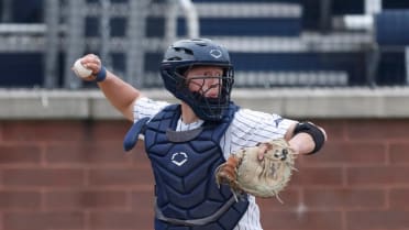 2026 Draftee Lavey's 1st pro hit goes ... over the fence!