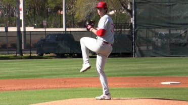 Spring Breakout appetizer: Painter impresses in 1st live BP of camp