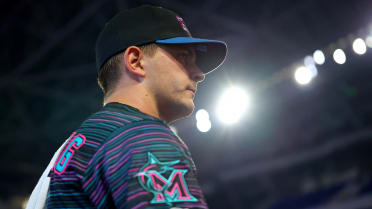 Marlins lose No. 2 prospect Snelling to UCL sprain a week after debut