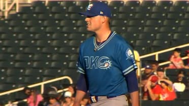 Dodgers' top pitching prospect returns in style, dials it up to 100+ mph six times
