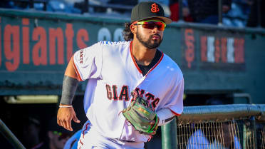 Leveling up: Giants prospect off to scorching start