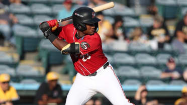 Pirates' Murf Gray bursts into pro ball with rare 30-homer campaign
