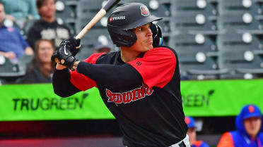 Nationals calling up No. 3 prospect House (source)