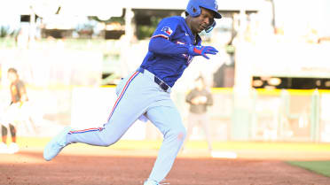 Rangers invite top prospect Walcott to camp, ink Gomber to Minors deal